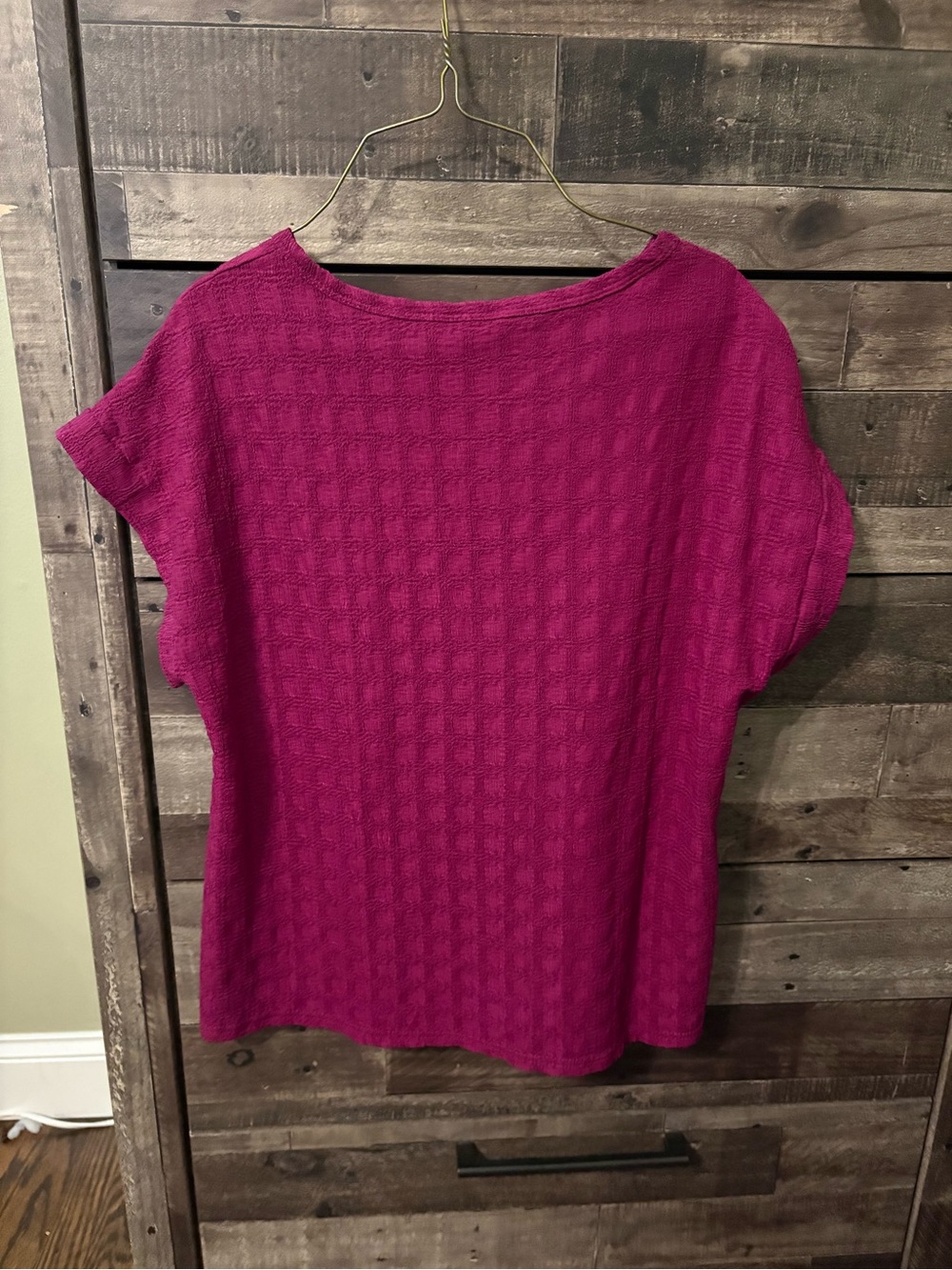 SHEIN Magenta Textured Short Sleeve Crewneck Top - Picture 3 of 4